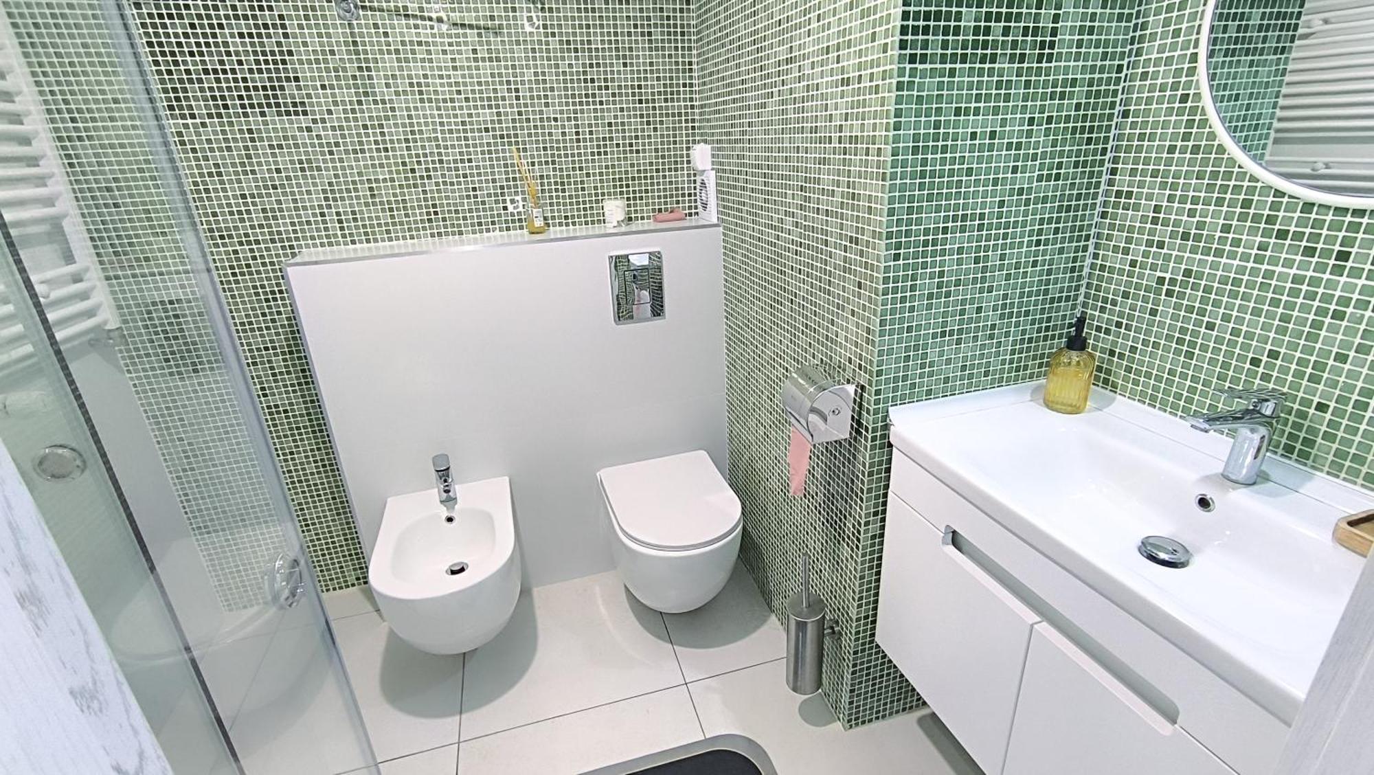 Комната С Двухместной Кроватью В Квартире С Общим Душем И Кухней, Double Room In A Guest Apartment, Camera La Cheie In Apartament Cu Dus, Bucatarie Comuna Chişinău Extérieur photo