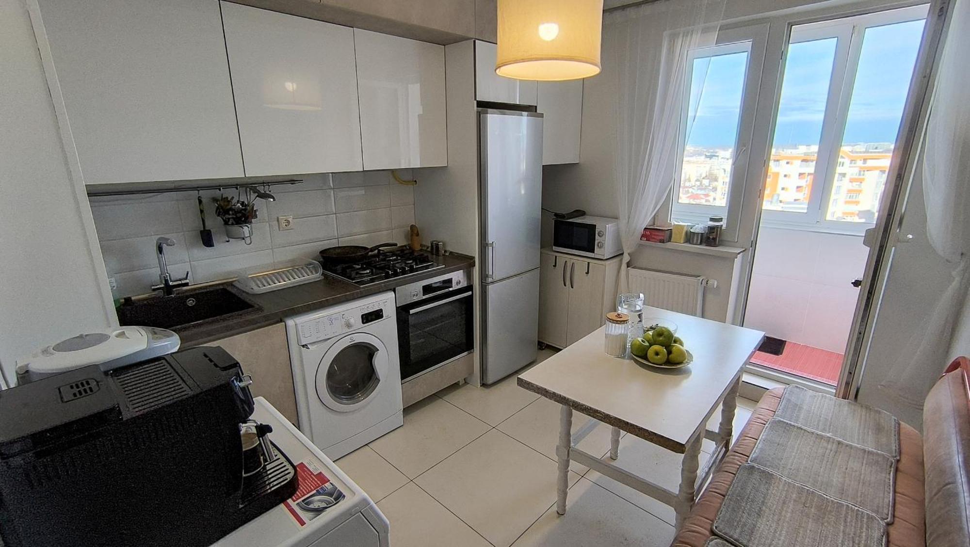 Комната С Двухместной Кроватью В Квартире С Общим Душем И Кухней, Double Room In A Guest Apartment, Camera La Cheie In Apartament Cu Dus, Bucatarie Comuna Chişinău Extérieur photo