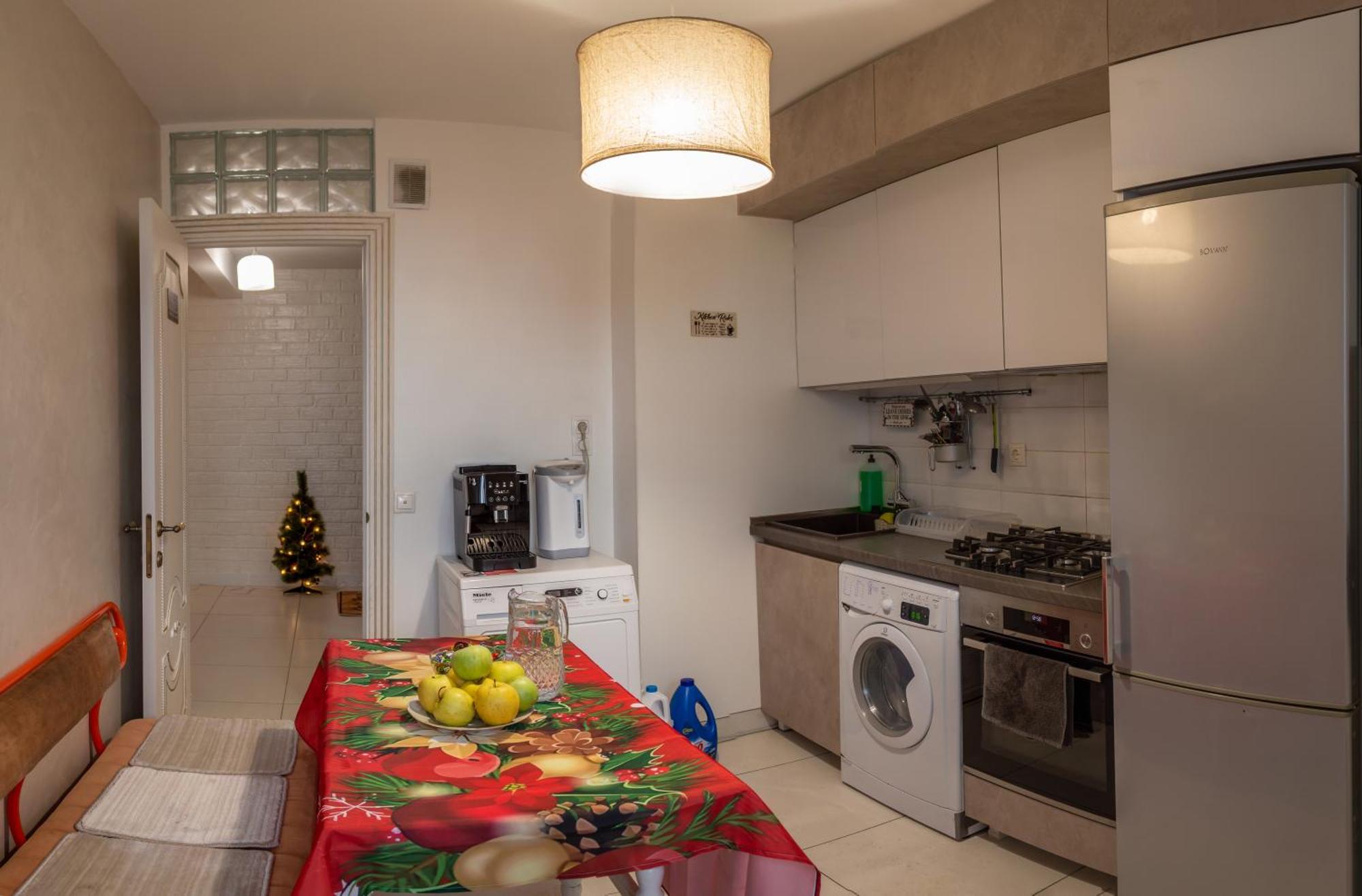 Комната С Двухместной Кроватью В Квартире С Общим Душем И Кухней, Double Room In A Guest Apartment, Camera La Cheie In Apartament Cu Dus, Bucatarie Comuna Chişinău Extérieur photo